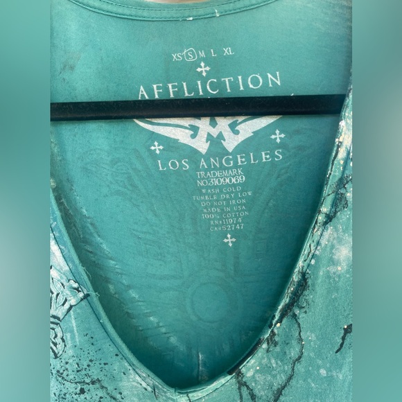 Affliction Short Sleeved Tee Size Small - Picture 9 of 11